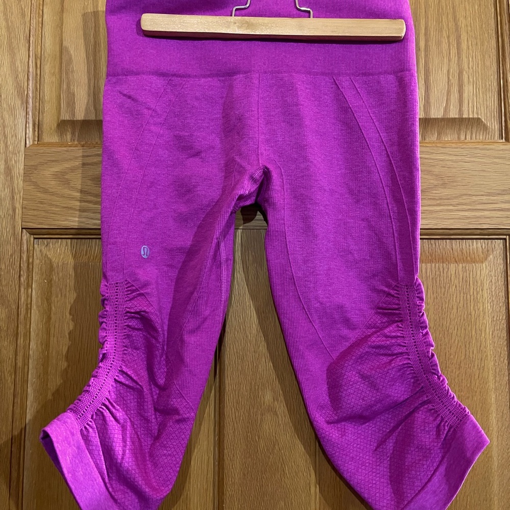 Lululemon In the Flow II Crop - Picture 4 of 9